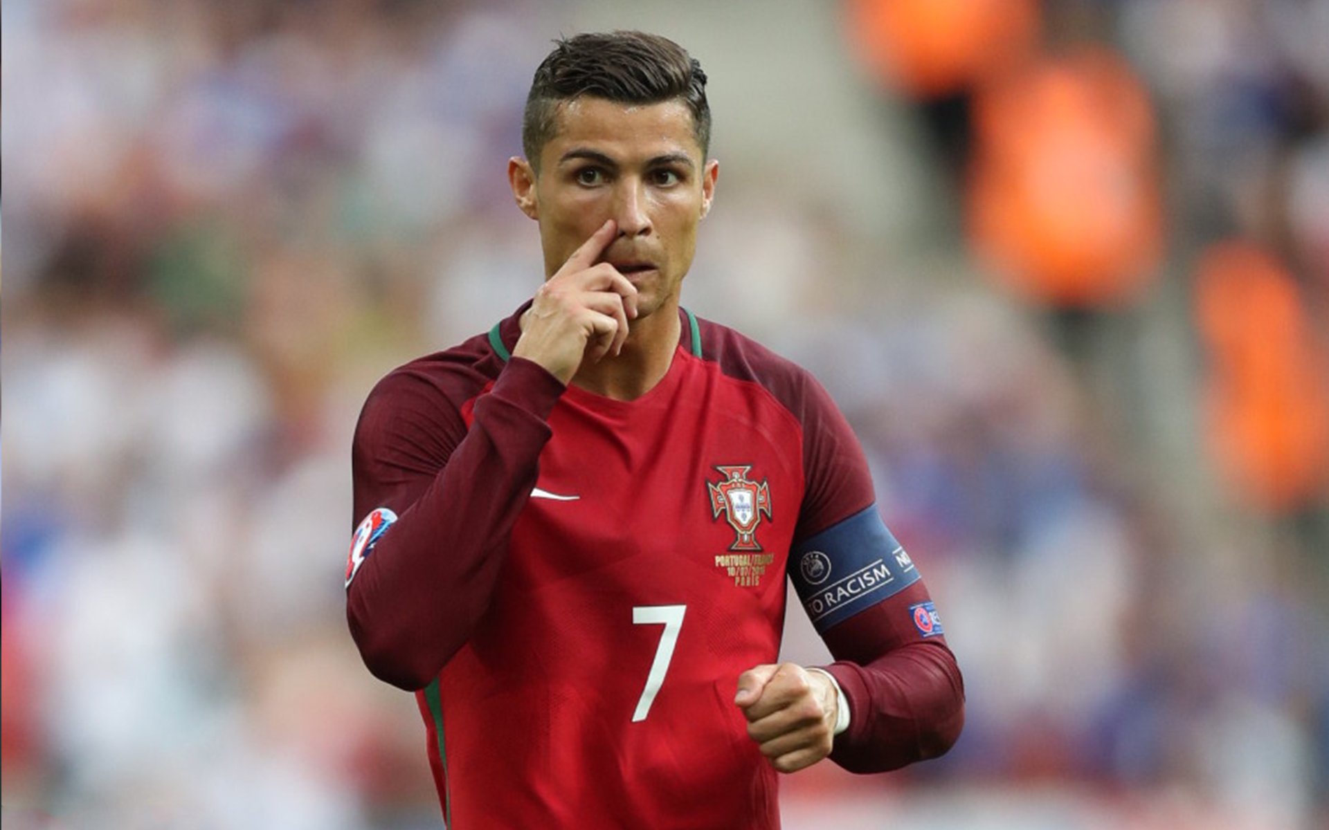 “马科斯·莫奇的强力防守与战术执行力，帮助美洲狮队在全球赛场占得先机”